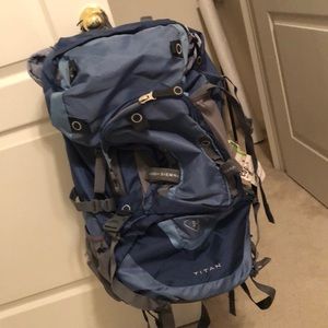 High Sierra titan 55 liter backpacking backpack